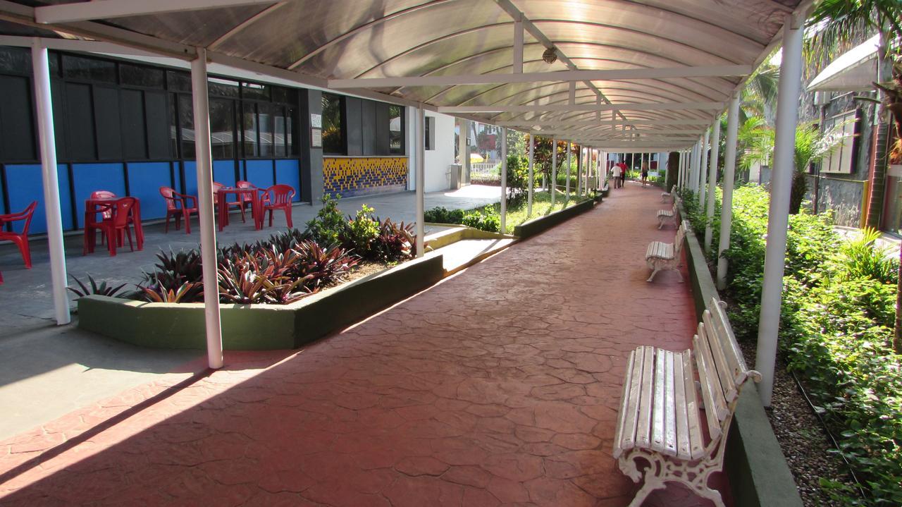 Hotel Satélite - Itanhaém Exterior foto